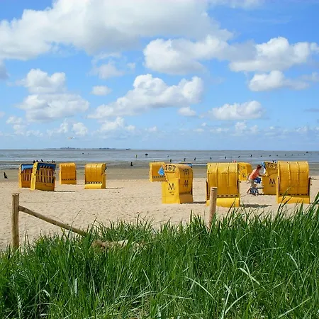 Urlaub in 1. Strandreihe-2
